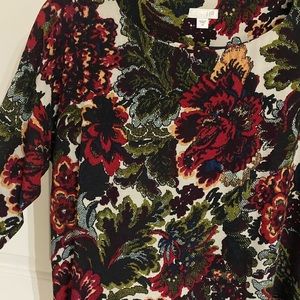 JJill printed rayon long sleeved blouse.